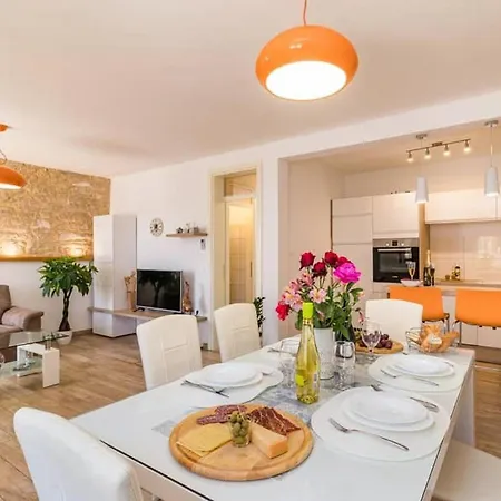 Pietra House Situated Gali Ana