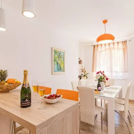 Pietra House Situated Gali Ana Pula